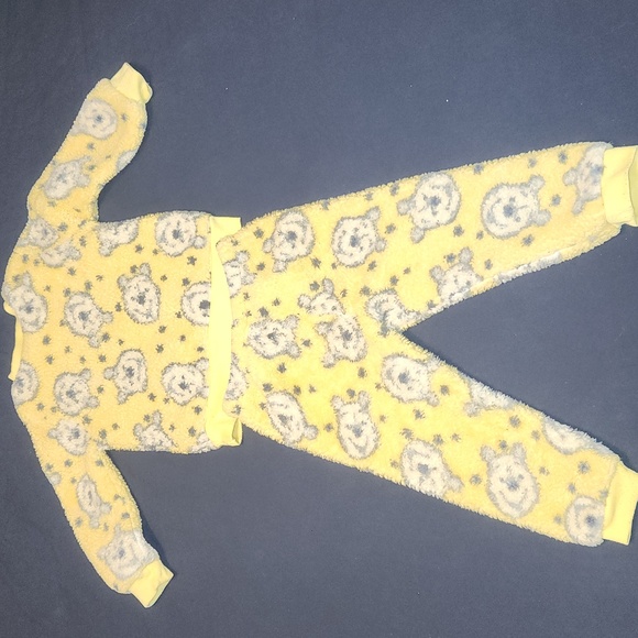 Disney Baby Cozy Yellow Kids Pajamas 3T - Picture 6 of 6
